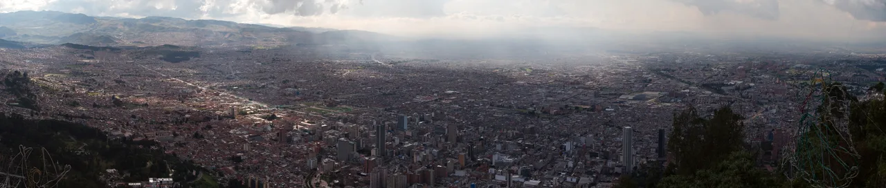 Vista panorámica de Bogotá desde Monserrate, fotografía de 2009